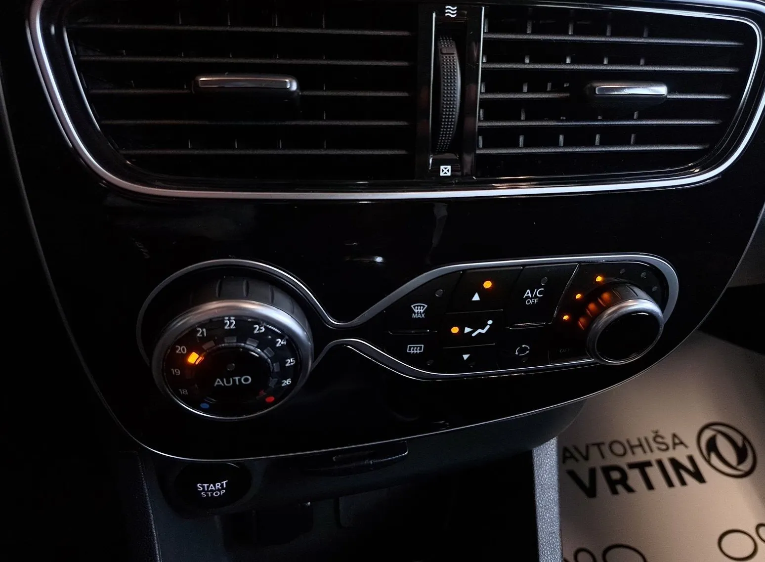 Zunanja slika - Renault Clio - Energy dCi 75 Z ENOLETNIM JAMSTVOM - 6