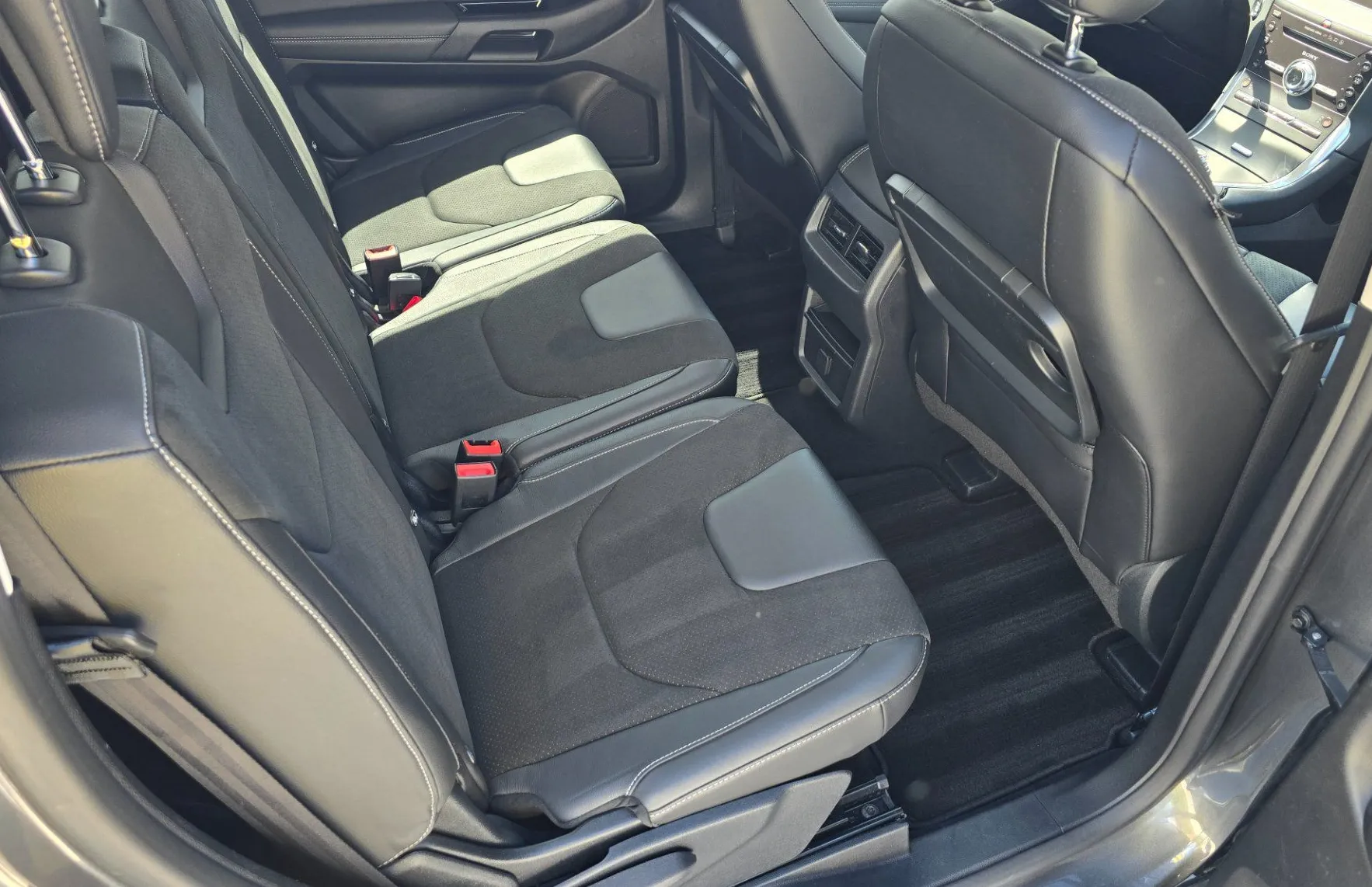 Zunanja slika - Ford S-MAX - 2.0 EcoBlue Titanium Automatic - 10