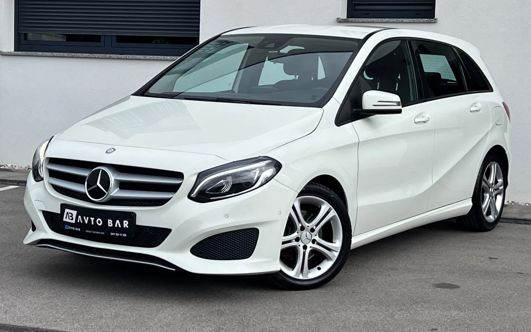 Zunanja slika - Mercedes-Benz B-Razred - 200d+NAVI+ACC+F1+ALU+PDC - 1