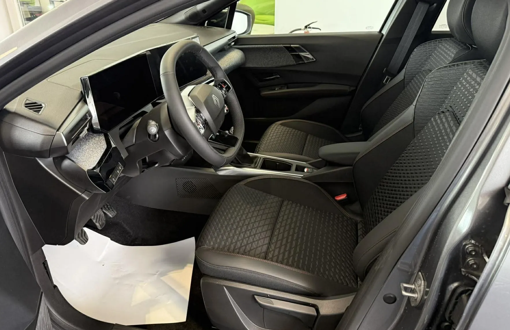 Zunanja slika - Renault Clio - TCe 115 Techno - 8