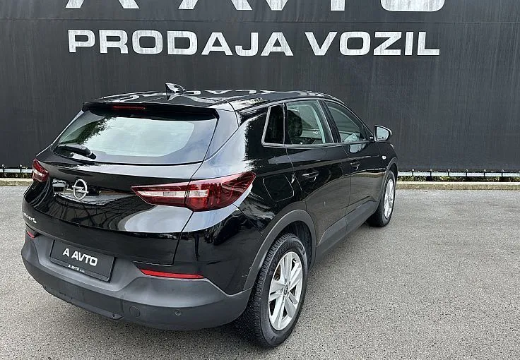 Zunanja slika - Opel Grandland X - 1.5 DIESEL 96KW ENJOY AUTO-KAMERA-PDC-ALU-ODLIČEN - 6
