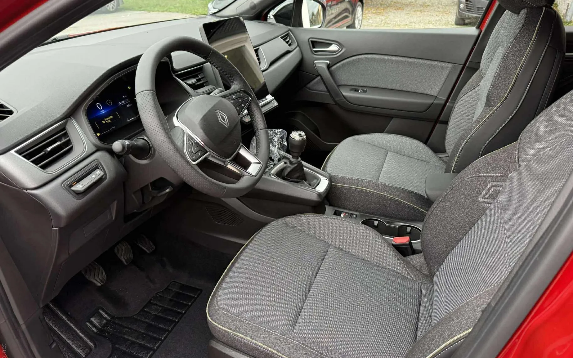 Zunanja slika - Renault Captur - TCe 115 Techno - 9
