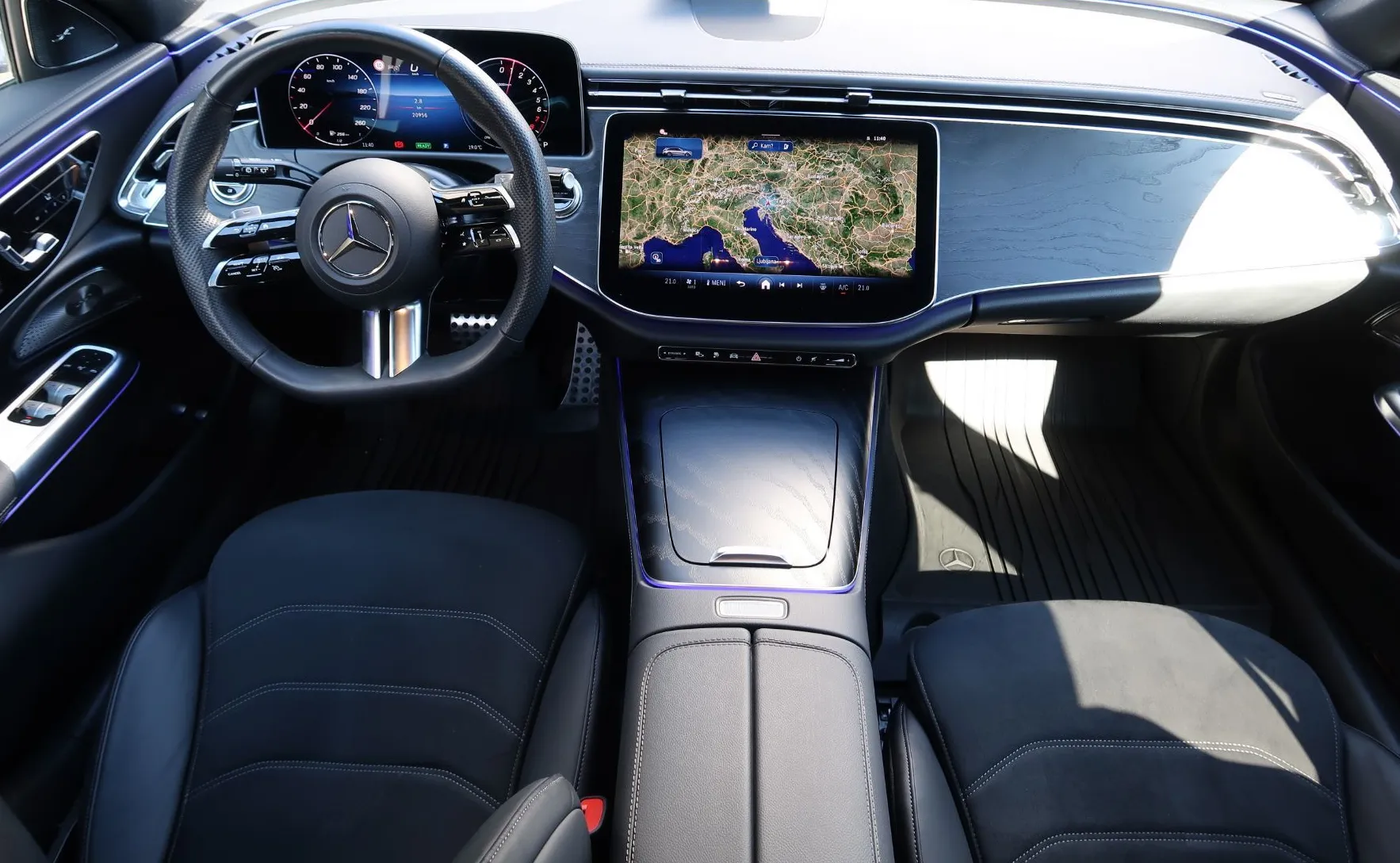 Zunanja slika - Mercedes-Benz E-Razred - E 300 e T AMG LINE - 7