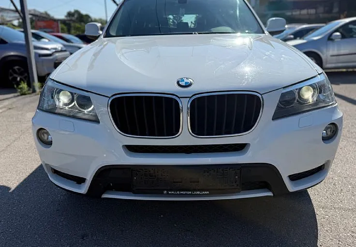 Zunanja slika - BMW X3 - serija : xDrive20d - 1. LASTNIK - SLO - 2X PDC - XENON - - 2