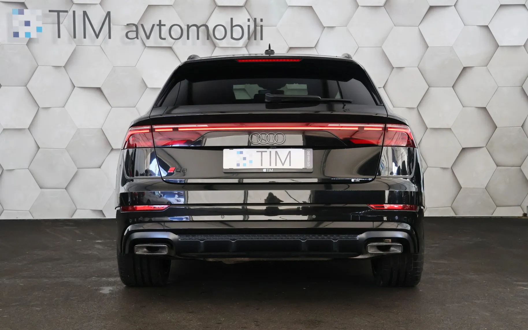 Zunanja slika - Audi Q8 - 50TDI Quattro Tiptronic S-Line - 6