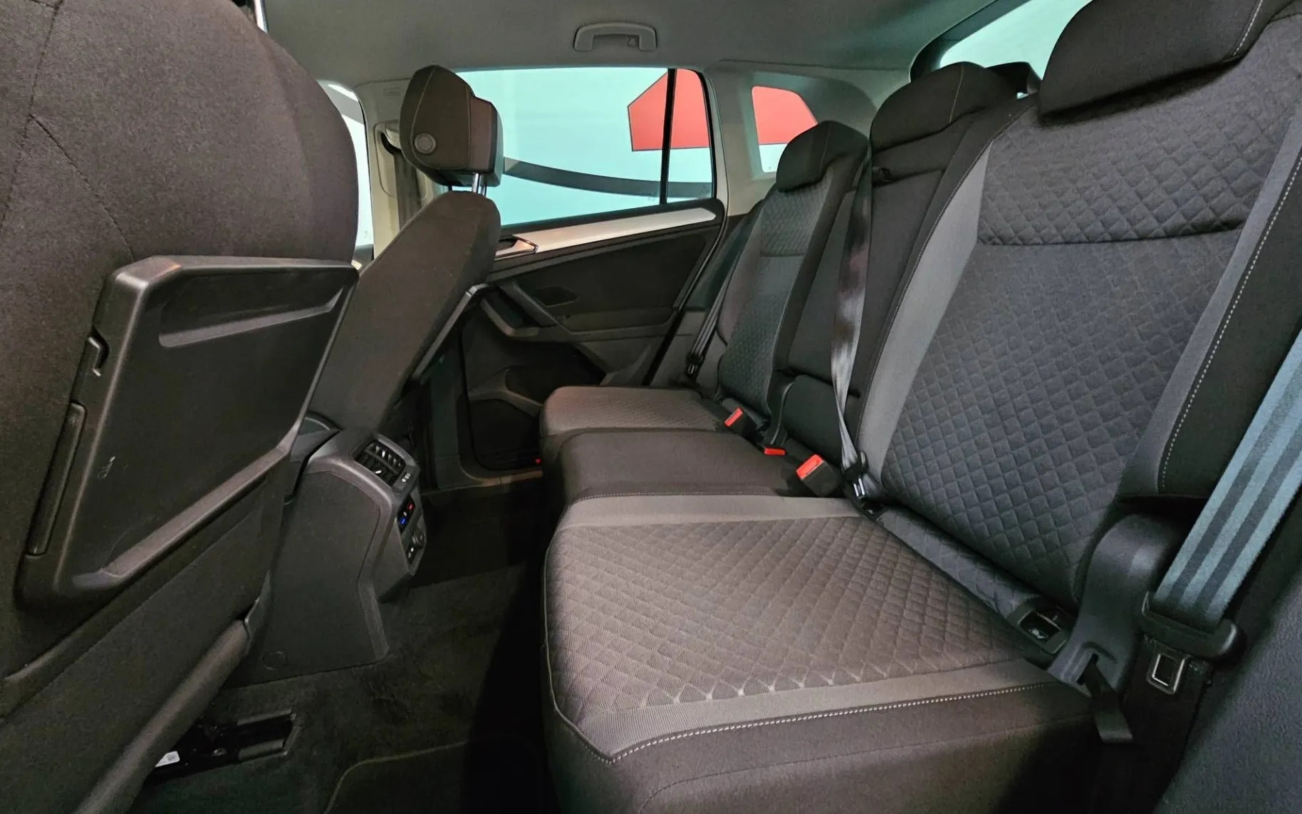 Notranja slika - Volkswagen Tiguan - 2.0 TDI BMT Comfortline - 10