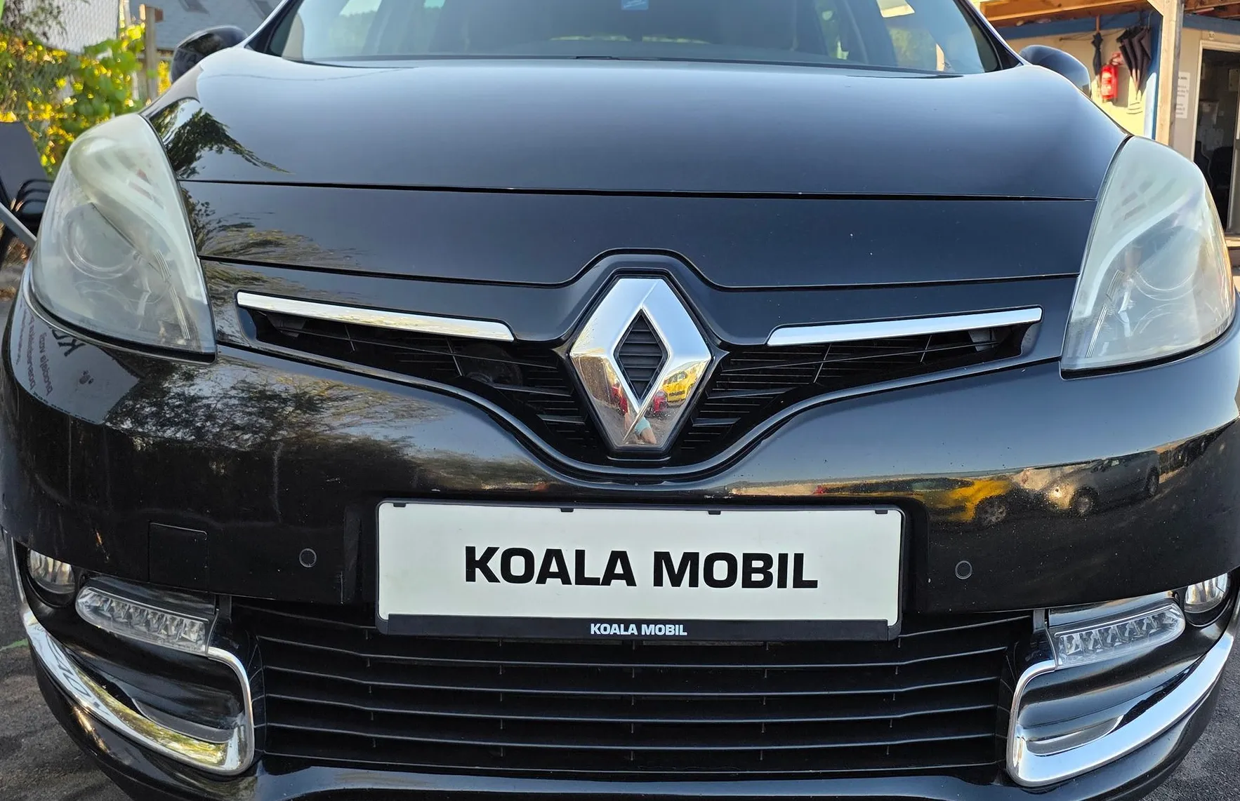 Zunanja slika - Renault Scénic - Grand Scenic dCi 130 BOSE 7 SEDEŽEV-NAVI-KAMERA-ALU PLATIŠČA - 2