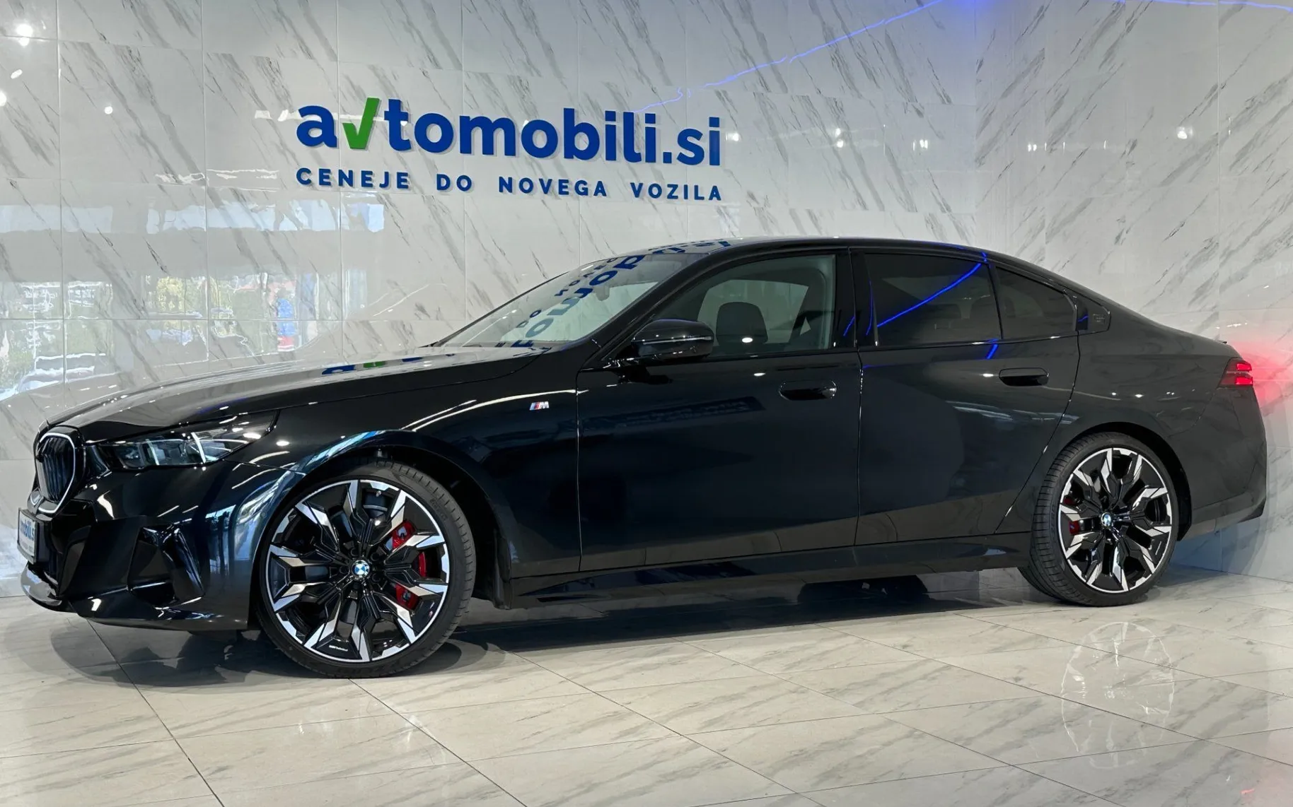 Zunanja slika - BMW serija 5: - 40d|xDrive|M-Pro|Pano|4WS|Bowers|HUD|Hlaj|ACC|36 - 2