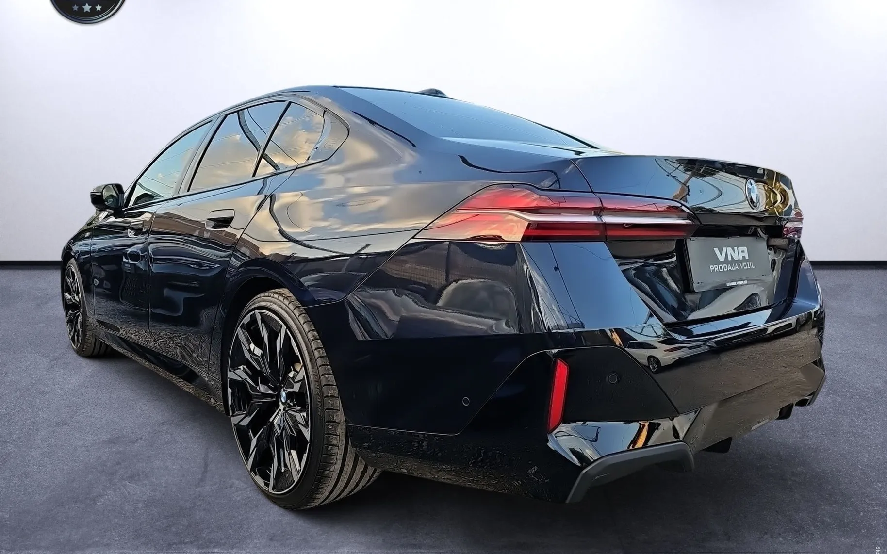 Zunanja slika - BMW serija 5: - 520d Avt. |M-OPTIC|VIRTUAL|AMBIENT|EL-SED|ALU19| - 4