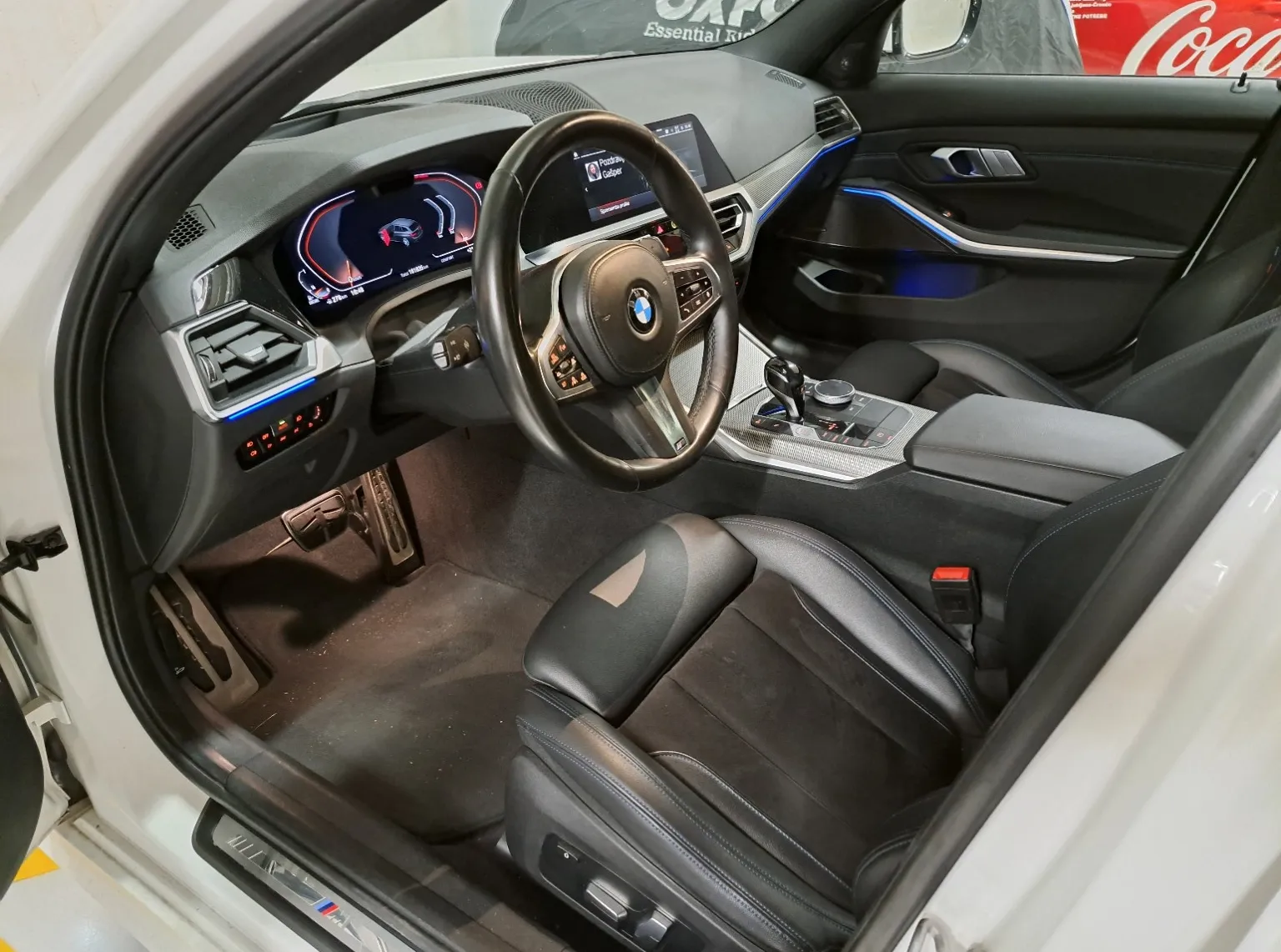 Notranja slika - BMW Serija 3 - 320d xDrive Touring M Sport Avt. - 5