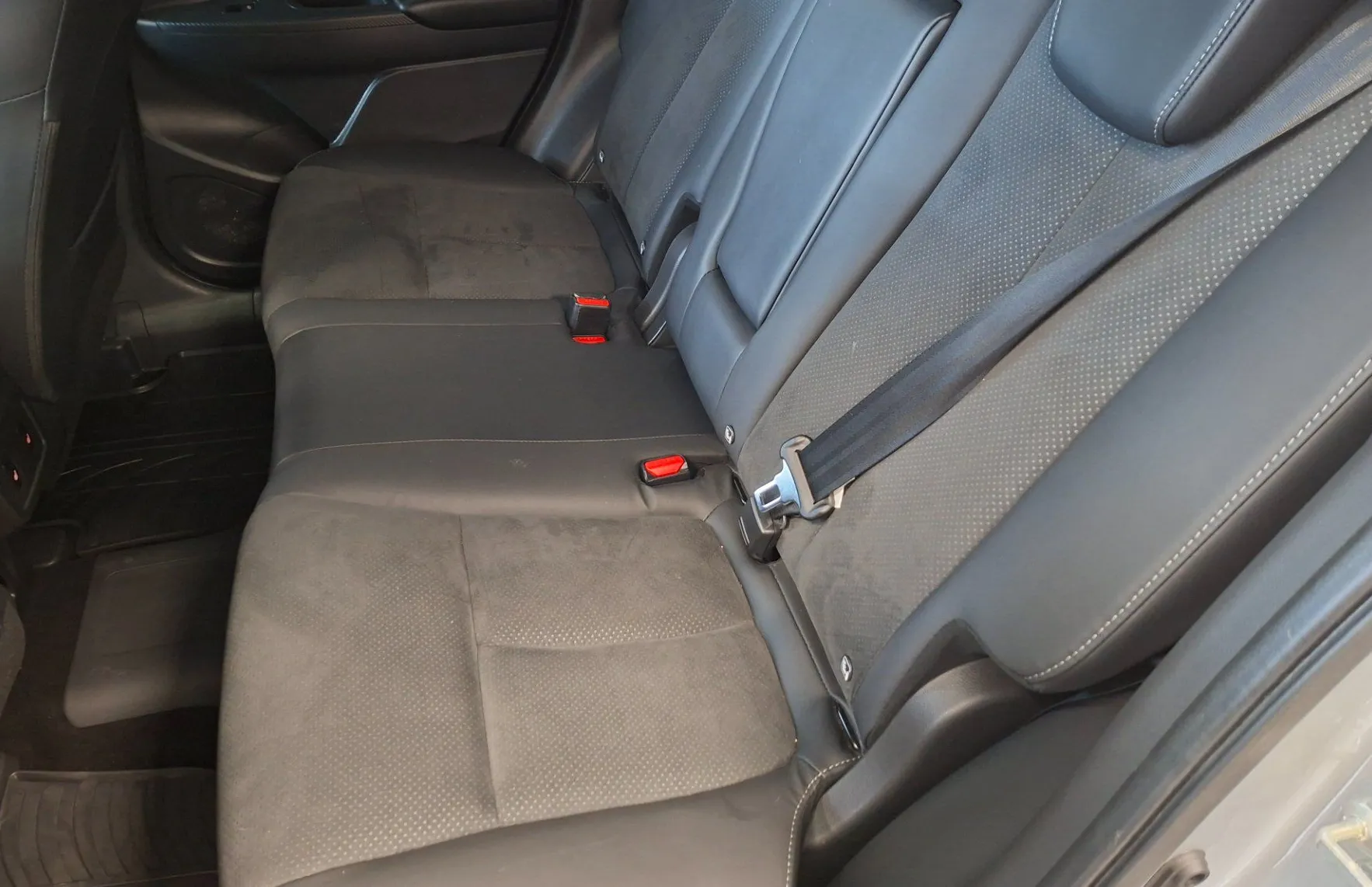 Zunanja slika - Mitsubishi Eclipse Cross - 4WD 2.4 PHEV Instyle+ CVT 1.LASTNIK-SLO-TOV.GARANC - 16