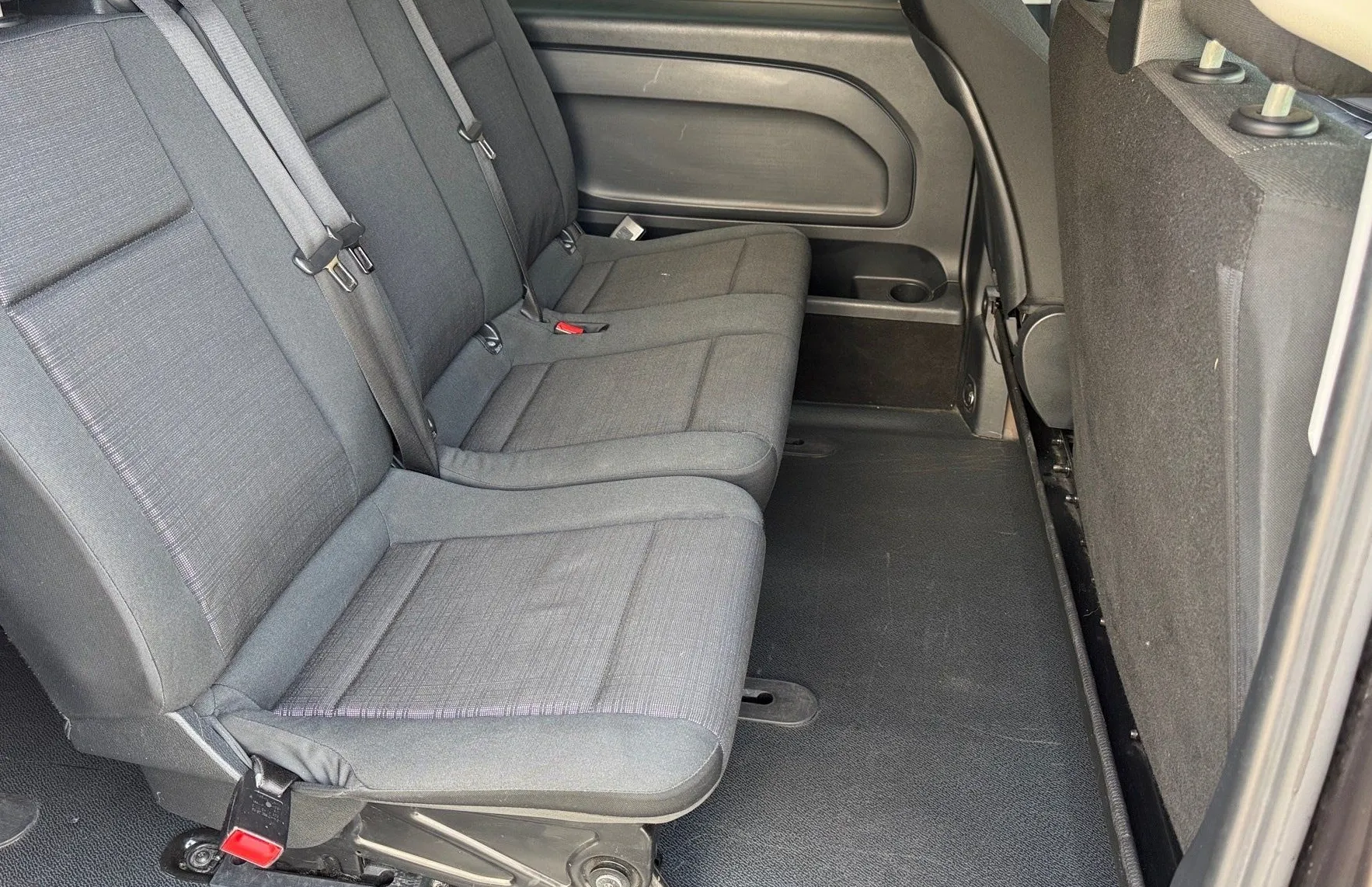Zunanja slika - Mercedes-Benz Vito - Tourer 116 CDI DOLGI 9 SEDEŽEV NAVI PDC KLJUKA TOP - 18