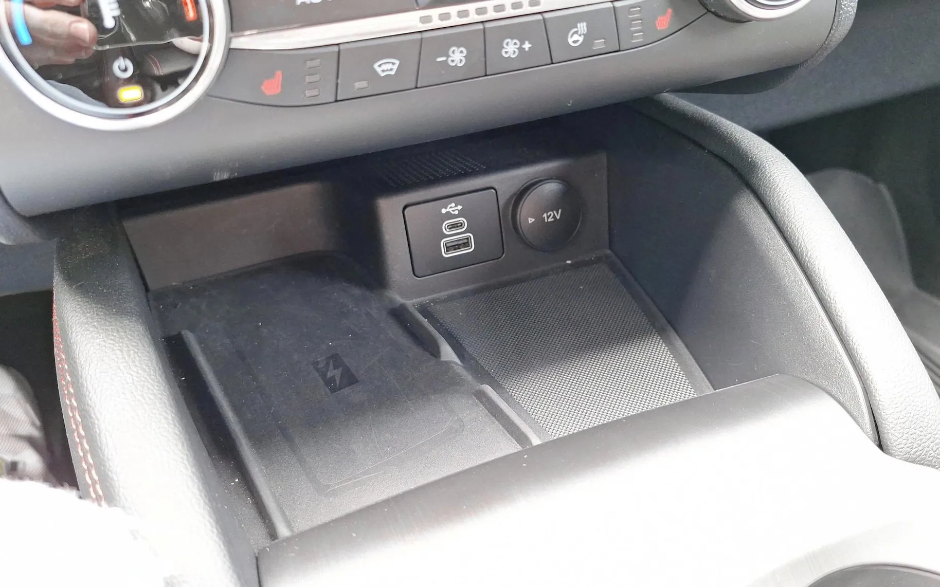 Zunanja slika - Ford Kuga - St-Line X Graphite 2.5 Dur Hy 165kW PHEV-SLO-LED - 24