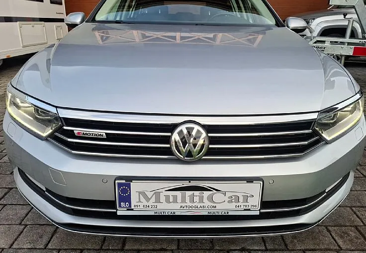 Zunanja slika - Volkswagen Passat - Variant 4motion 2.0 TDI HIGHLINE DSG.FULLED.ACC.NAVIPRO... - 7