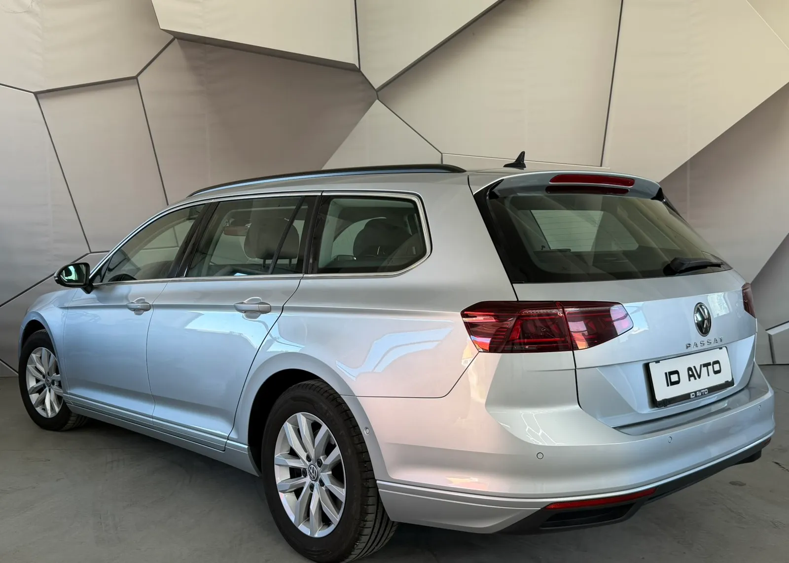 Zunanja slika - Volkswagen Passat - Variant 2,0 TDI BMT SCR Business DSG - 7