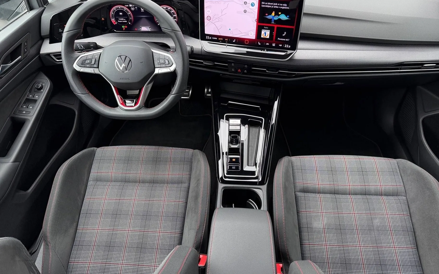 Notranja slika - Volkswagen Golf - 2.0 TSI BMT GTI DSG-SLO-19 COL-ACC-Mrtvi kot-Kam - 10