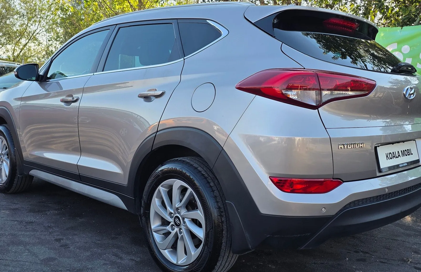 Zunanja slika - Hyundai Tucson - 1.6 GDI PREMIUM LED-KAMERA-NAVI-ALU-SLOVENSKI - 6