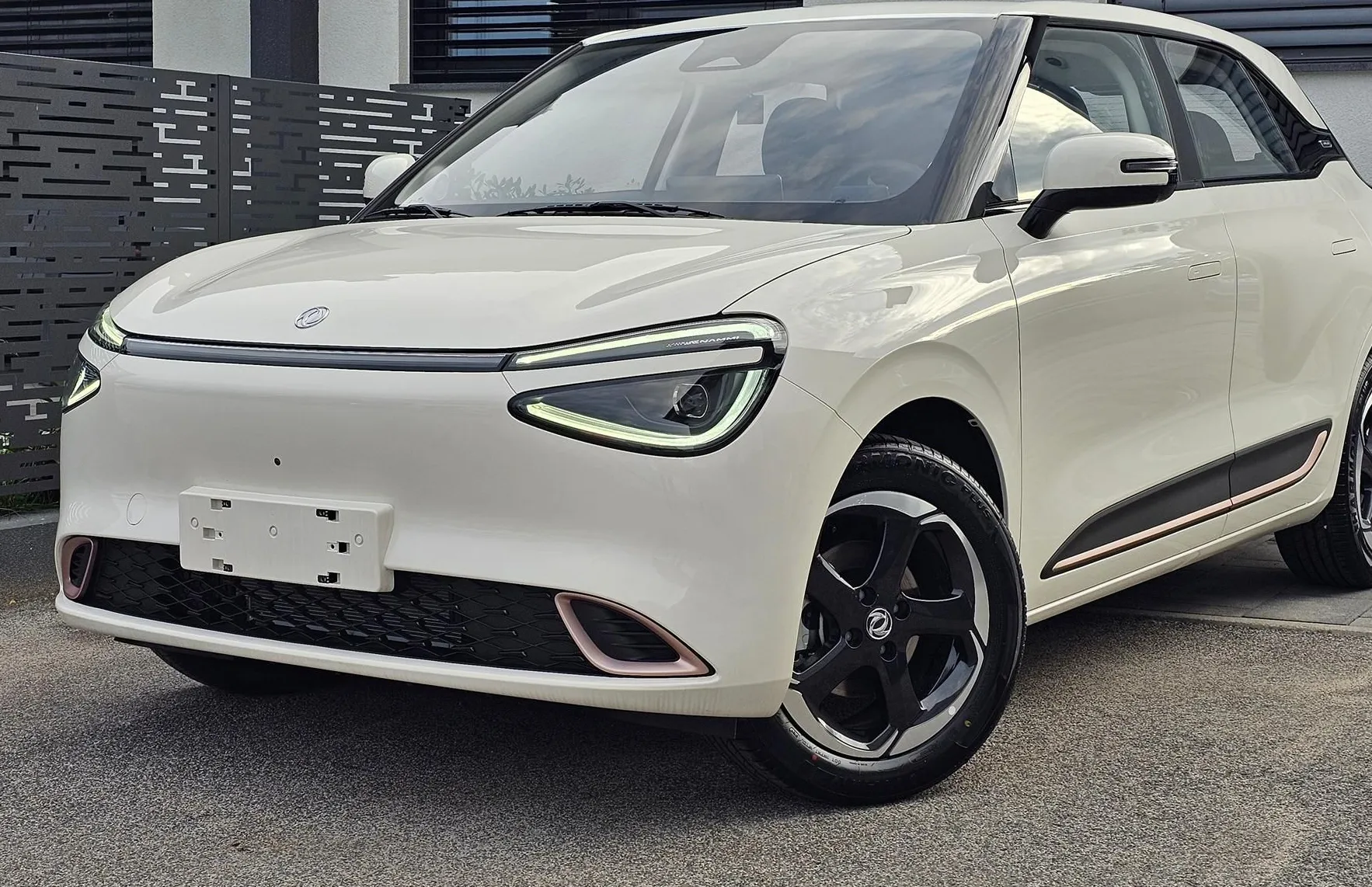 Zunanja slika - Dongfeng Box - E3 42.3 kWh 70 kW- 360KAM-LED- - 17