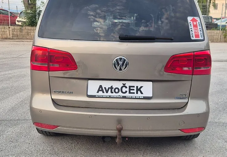 Zunanja slika - VW Touran - 1.6 TDI + UGODNO + BREZ POLOGA TUDI ZA TUJCE - 6