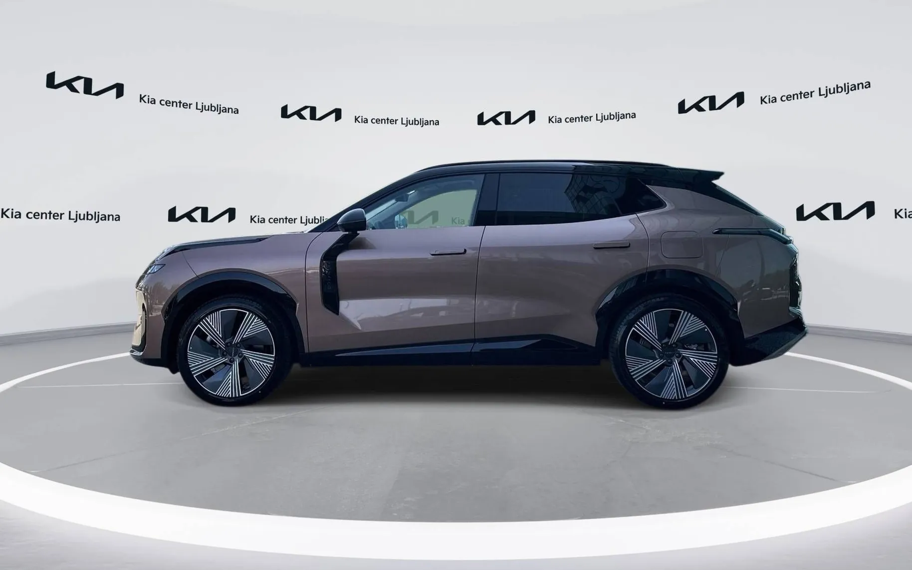 Notranja slika - Lynk & Co 08 - More PHEV... - 8