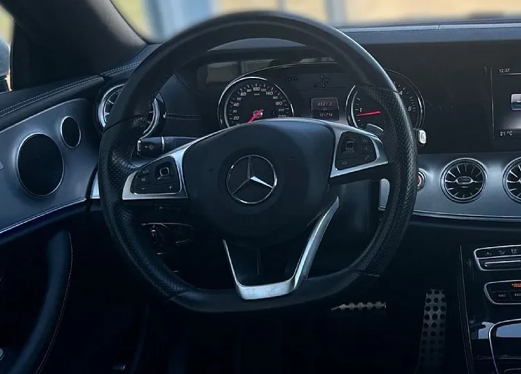 Zunanja slika - Mercedes-Benz E-Razred - 220d AMG LED PDC KAM TEMP NAVI - 12