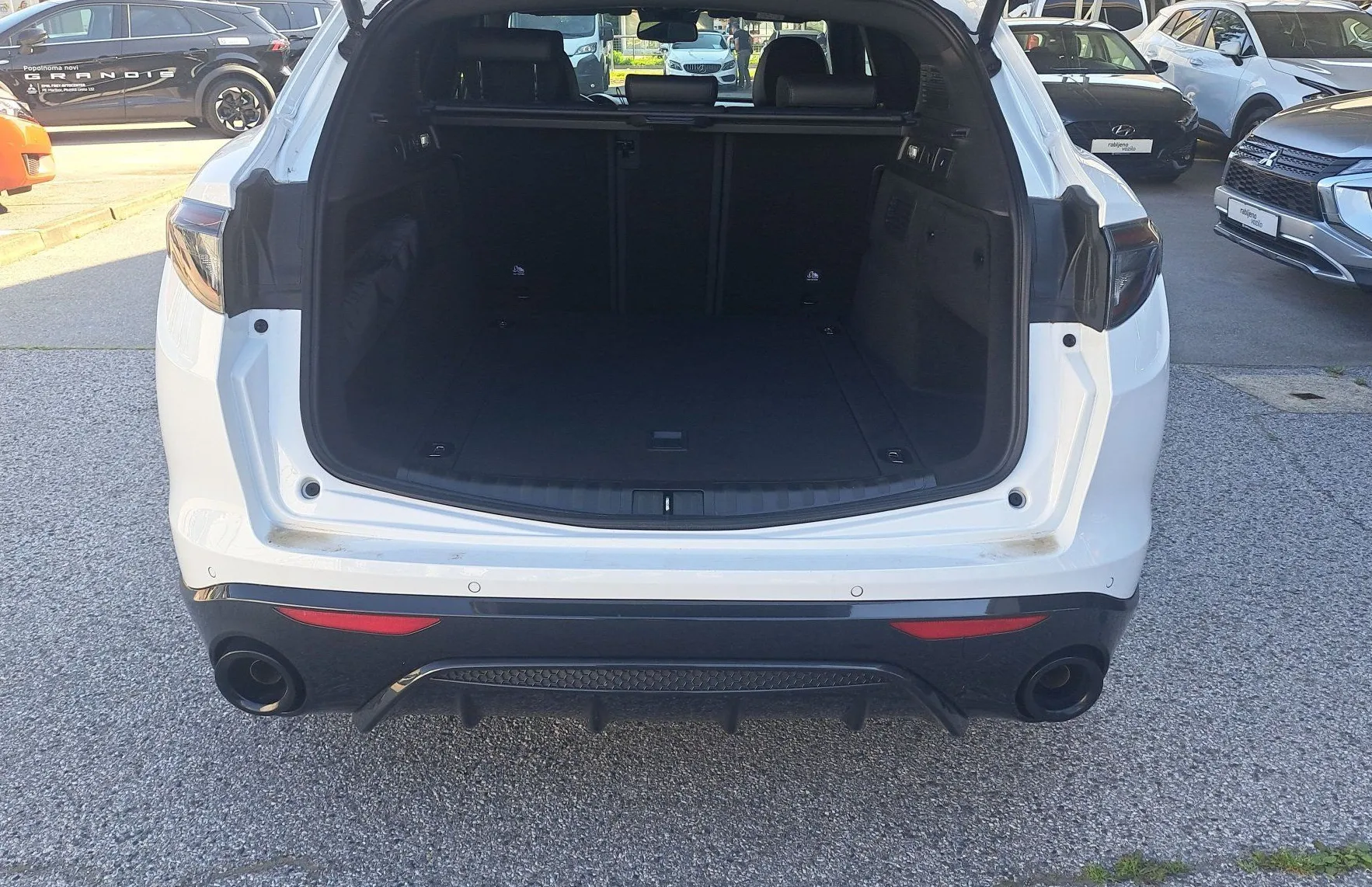 Zunanja slika - Alfa Romeo Stelvio - Q4 2.2 Multijet 210 Veloce Avt. - 12