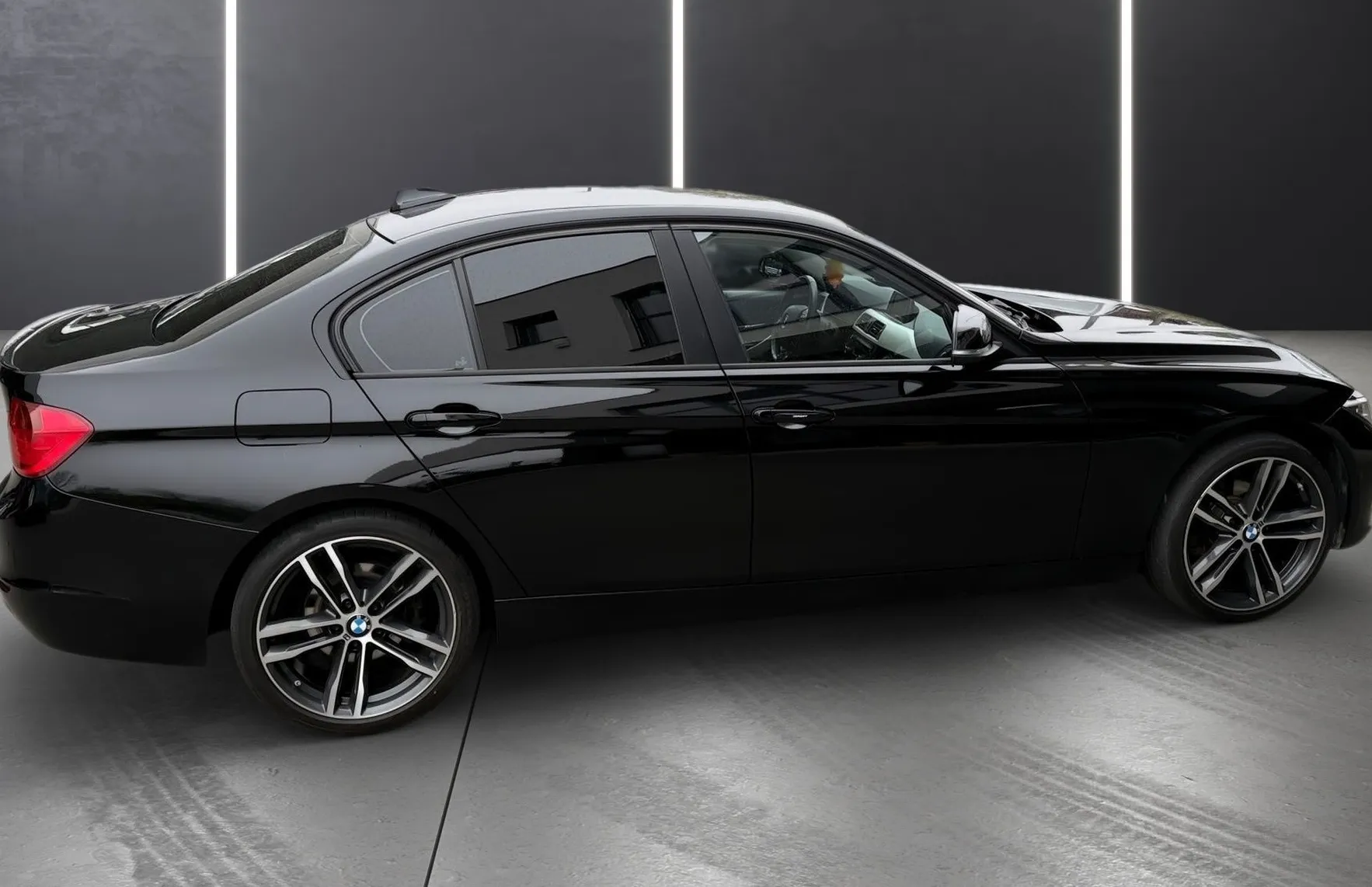 Zunanja slika - BMW Serija 3 - : 318d MOŽNOST FINANCIRANJA BREZ POLOGA - 7