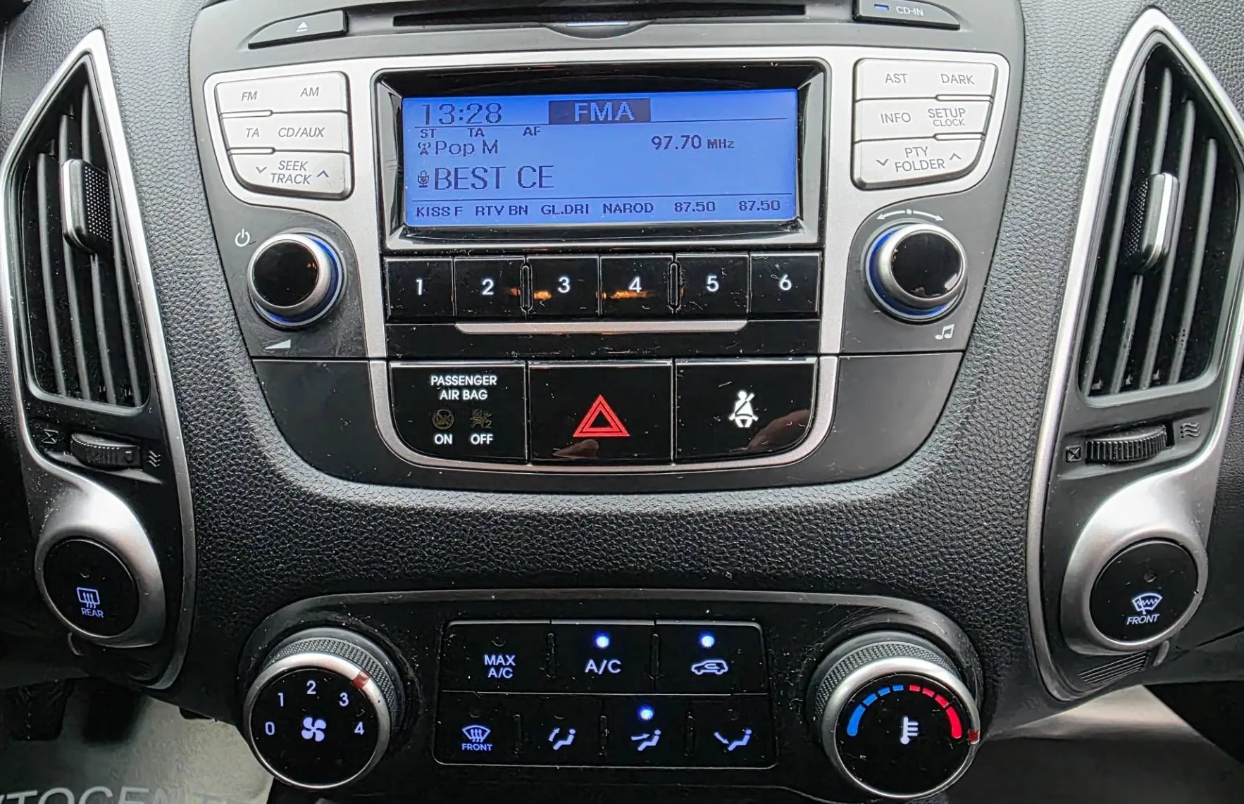 Zunanja slika - Hyundai ix35 - 2.0 CRDI-BREZ POLOGA TUDI ZA TUJCE-SLO.POREKLO- - 12