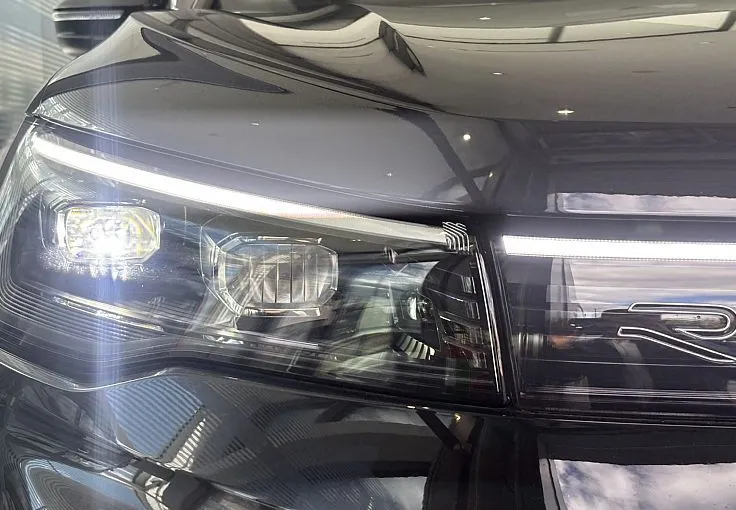 Zunanja slika - Volkswagen Tiguan - R-Line 4JOY 2.0 TDI DSG - BLACK STYLE - 2