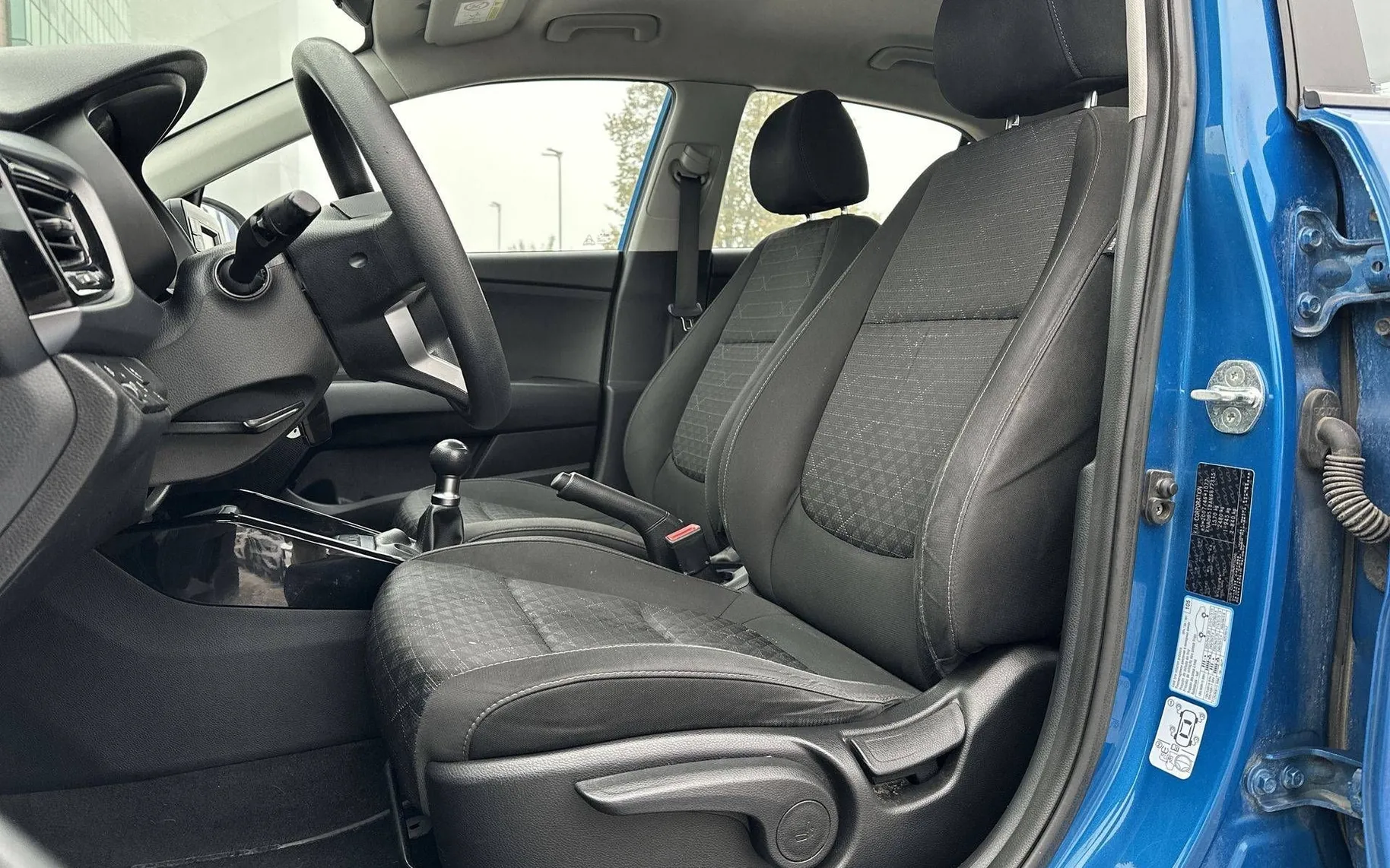 Notranja slika - KIA Rio - 1.2 DPI LX Fun ISG - 10