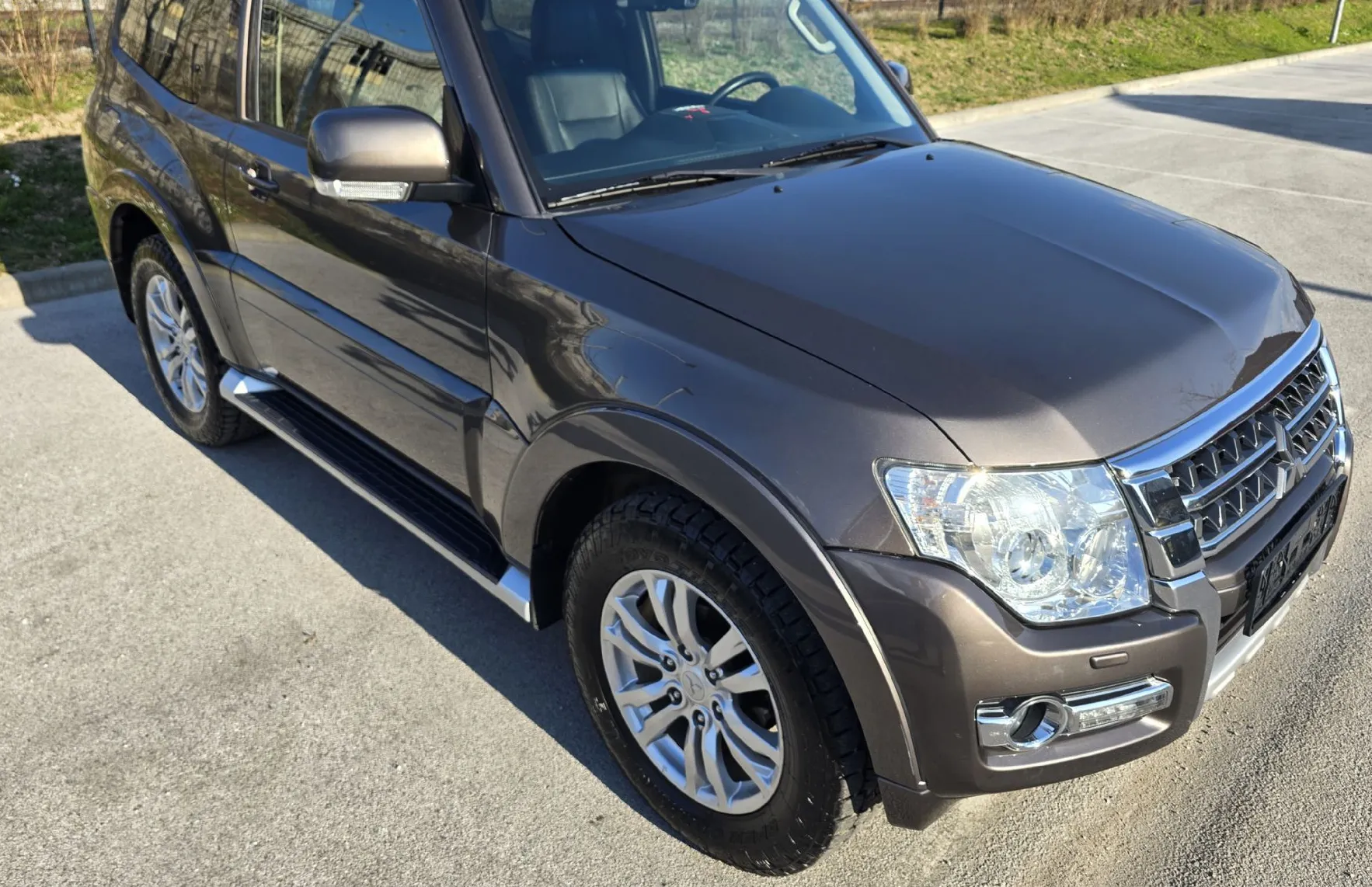 Zunanja slika - Mitsubishi Pajero - 3.2 DI-D A T 3 VRATA ODLIČEN - 11