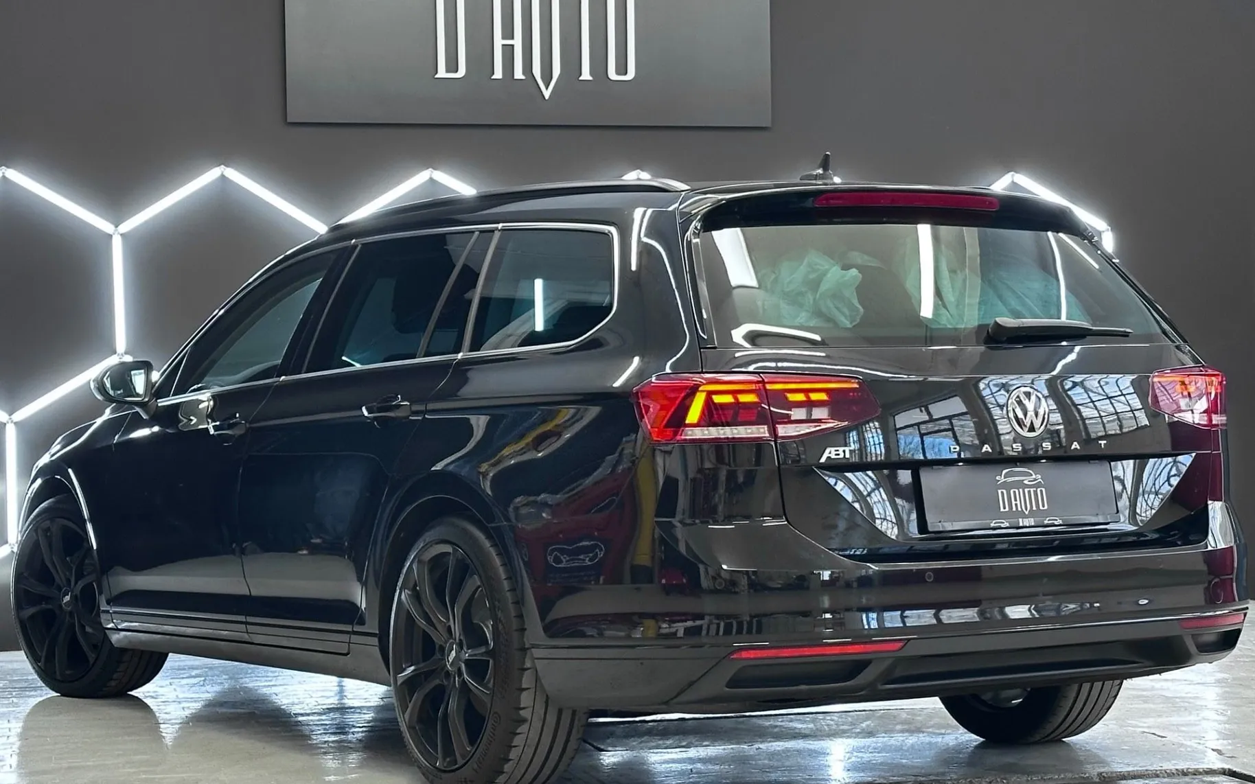 Zunanja slika - VW Passat Variant - 2.0 TDI  DSG+KAMERA+NAVI+KLJUKA+ACC+F1 - 6
