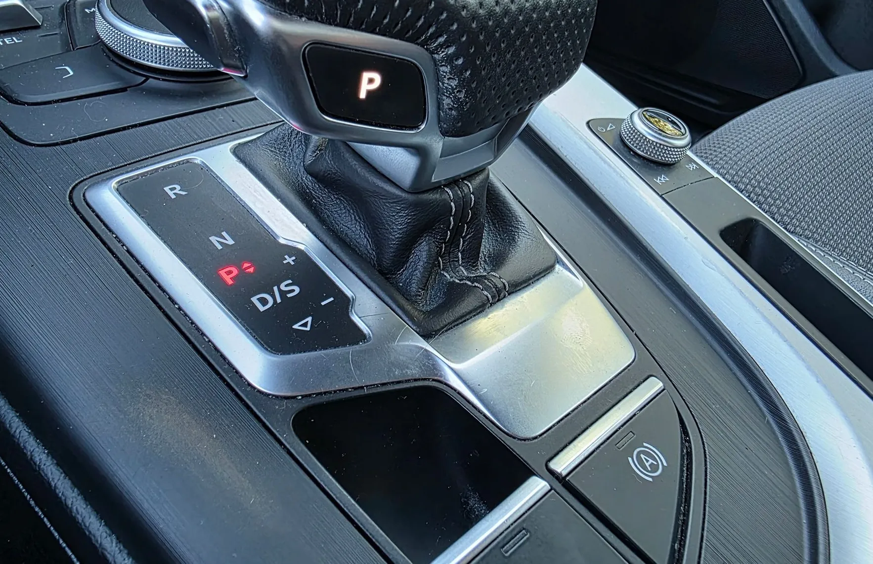 Zunanja slika - Audi A4 - Avant 35 TDI S-TRONIC z-LINE LED-NAVI-ALU PLATIŠČA - 17