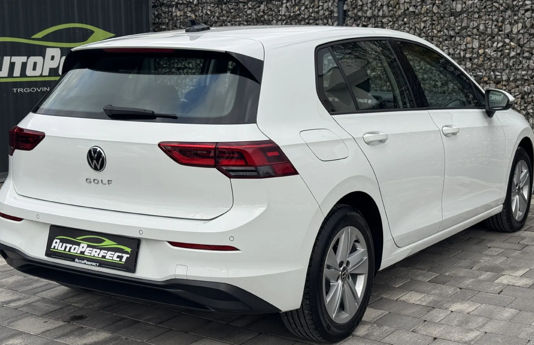Zunanja slika - Volkswagen Golf - 1.5 TSI Style|Gr.Sed|Navi|Virtual|PDC|1.Last - 6