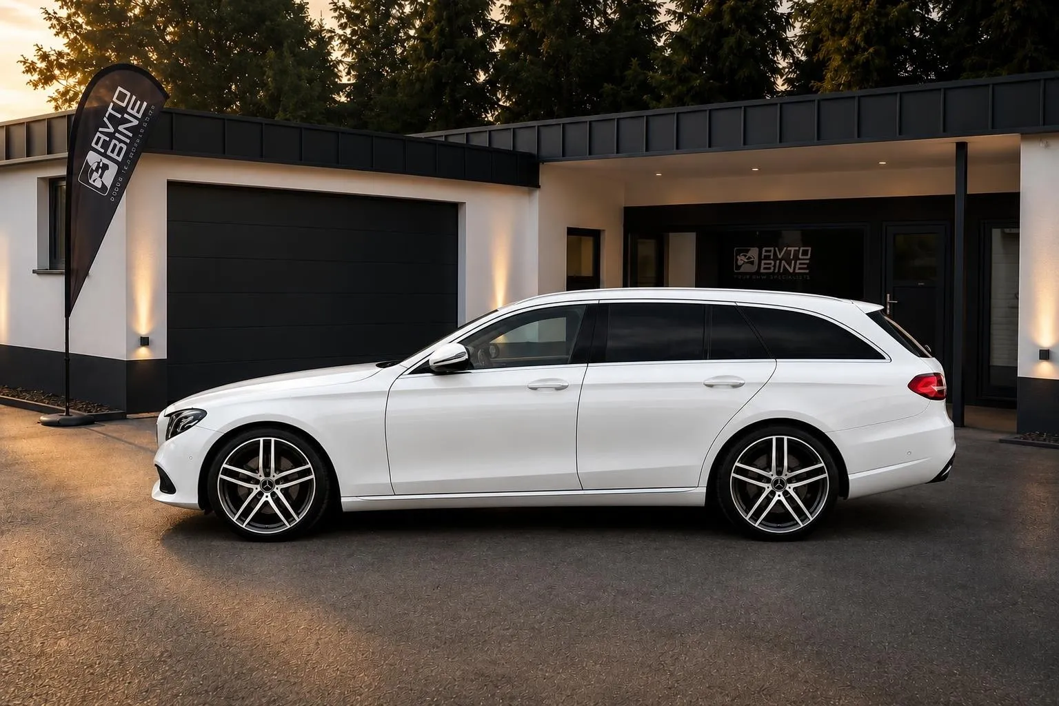 Zunanja slika - Mercedes-Benz E-Razred - E 220 D•AVANTGARDE•9G•VIRTUAL•HEAD UP•LED•NAVI... - 5