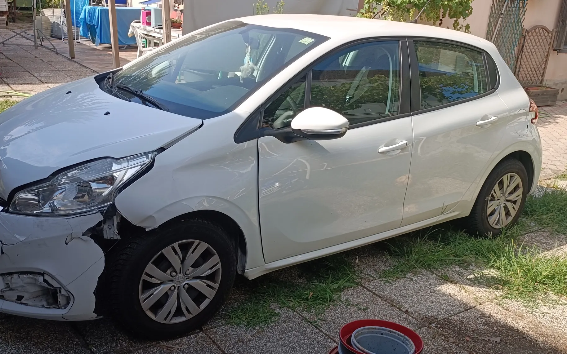 Zunanja slika - Peugeot 208 - 1,5 BlueHDi 100 S&S Active - 3
