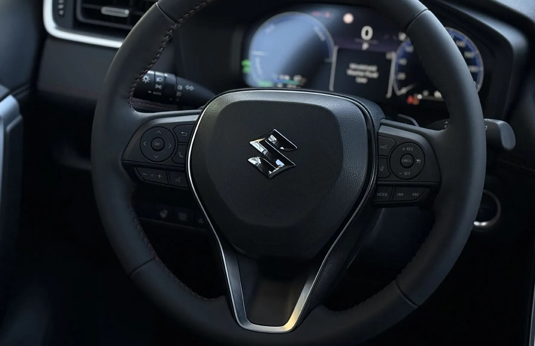 Zunanja slika - Suzuki Across - 2.5 PHEV AWD ELEGANCE - 10