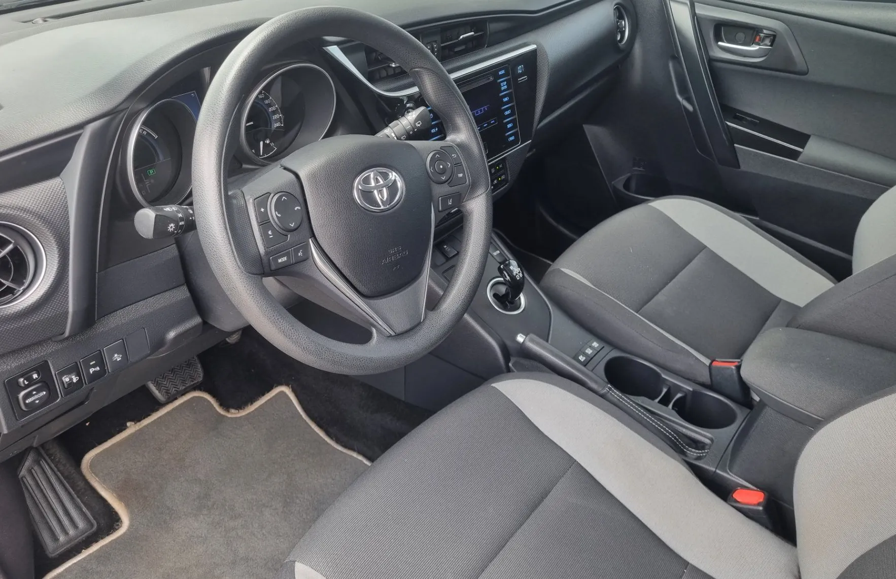 Zunanja slika - Toyota Auris - TOURING 1.8 Hybrid Avtomatik - ZNANA ZGODOVINA - 9