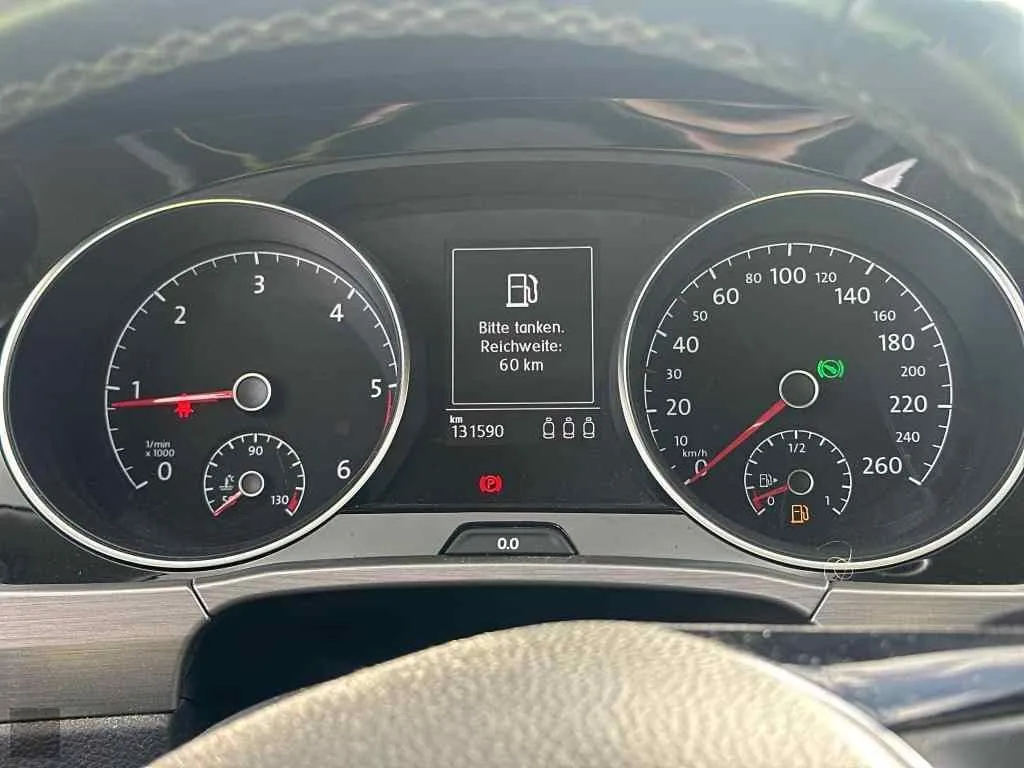 Zunanja slika - Volkswagen Touran - 2.0 TDI DSG.NEMŠKI+4ALU.KAMERA.NAVI.VELUR.ACC.LED - 5