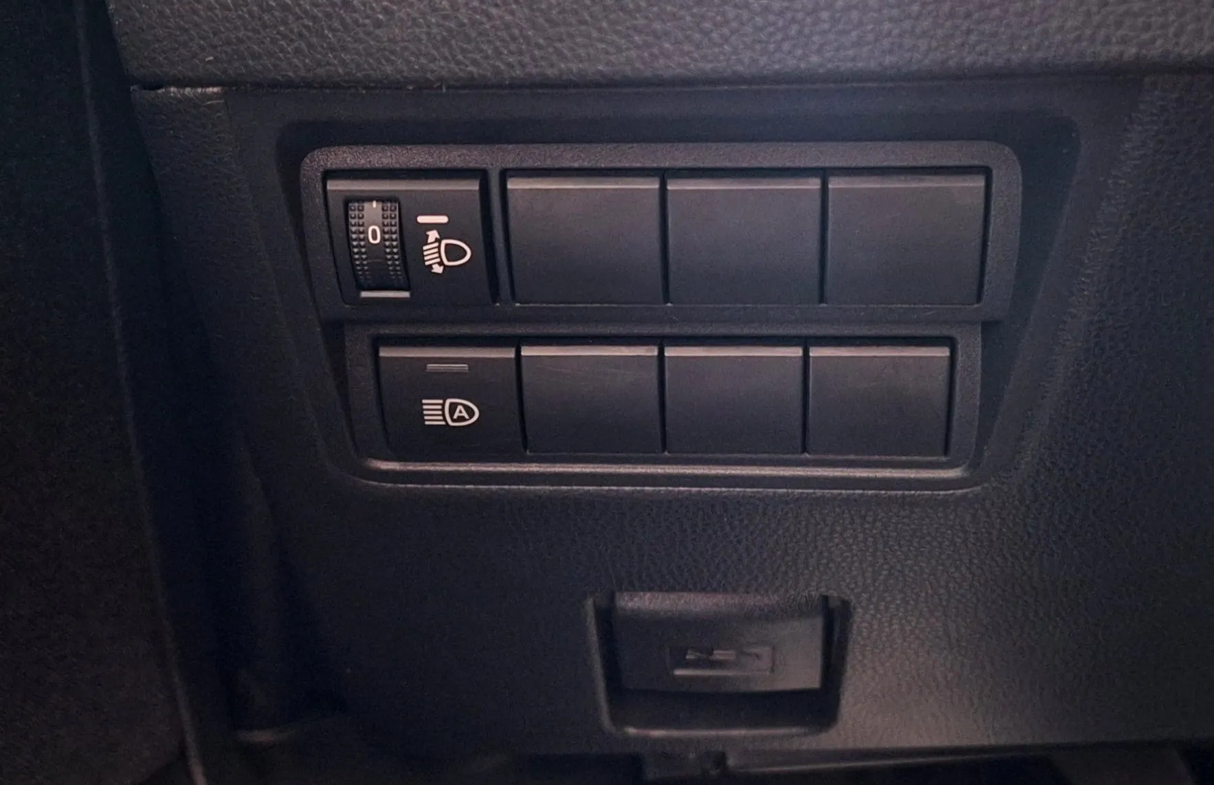 Zunanja slika - Toyota Yaris - 1.5 VVT-iE Stella •Slovensko vozilo•... - 16