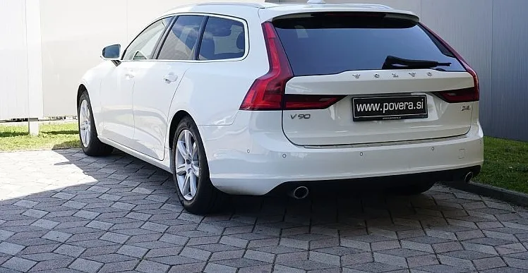 Zunanja slika - Volvo V90 - D4 A Momentum+FULL Led +Memory+360 kamera+Priklop - 5