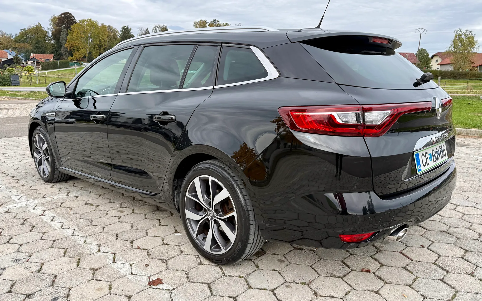 Poročilo o preverjanju vozila - Renault Mégane - Berline dCi 130 Energy Bose (*slike v oglasu) - 3