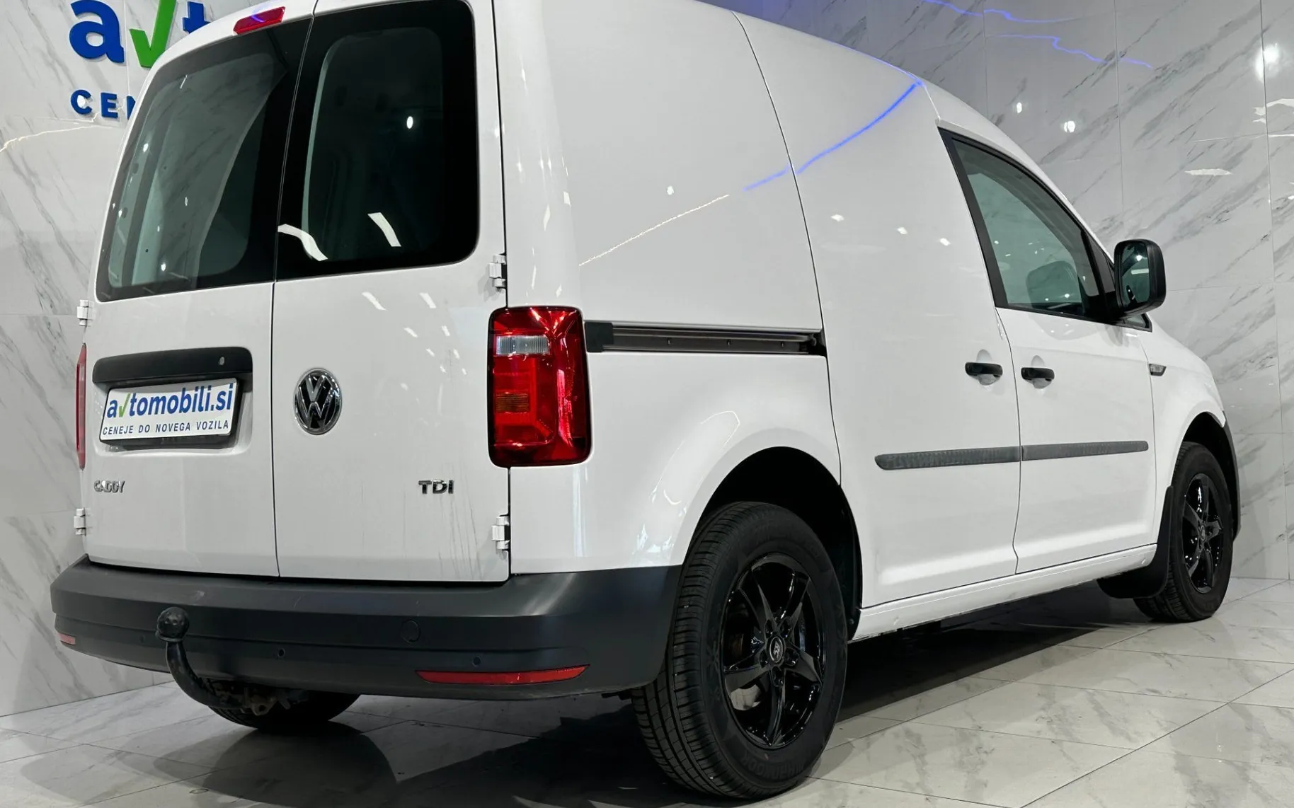 Zunanja slika - Volkswagen Caddy - 2.0 TDI - Slovensko poreklo - 1.Lastnik - 77.000km - 4
