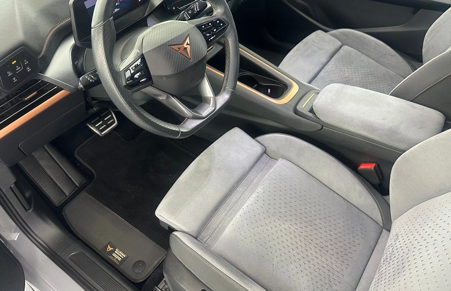 Zunanja slika - Cupra Born - 150kW-62 KW BATERIJA.KAMERA.NAVI.ALKANTARA.ACC.TOP - 9