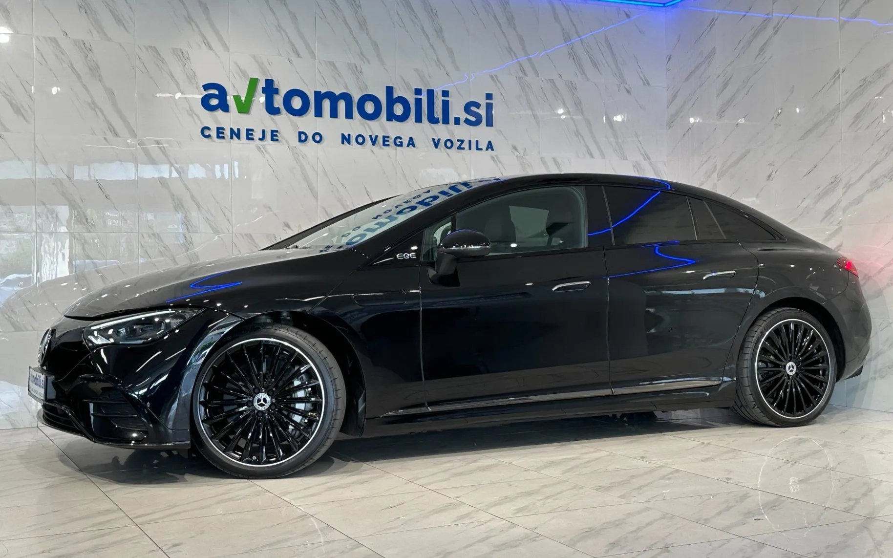 Zunanja slika - Mercedes-Benz EQE - 300|AMG Line|DigitalL|Kamera|ACC|Kljuka|Memory|... - 2