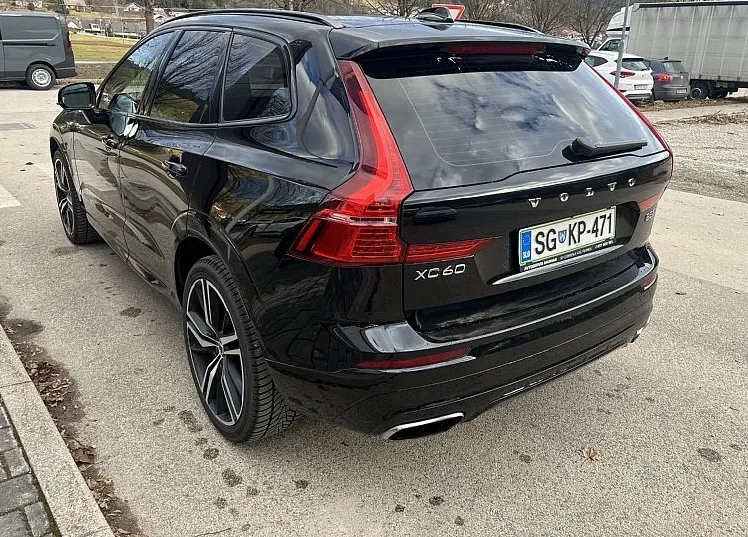 Zunanja slika - Volvo XC60 - B5D AWD AUT R-Design VELIKO DODATNE OPREME - 6