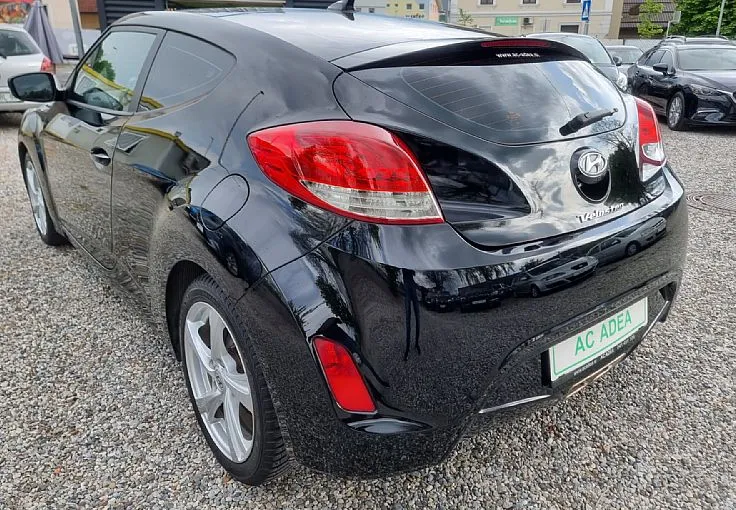 Zunanja slika - Hyundai Veloster - 1.6 GDI - HITRI KREDIT BREZ POLOGA - ODLIČEN - 3