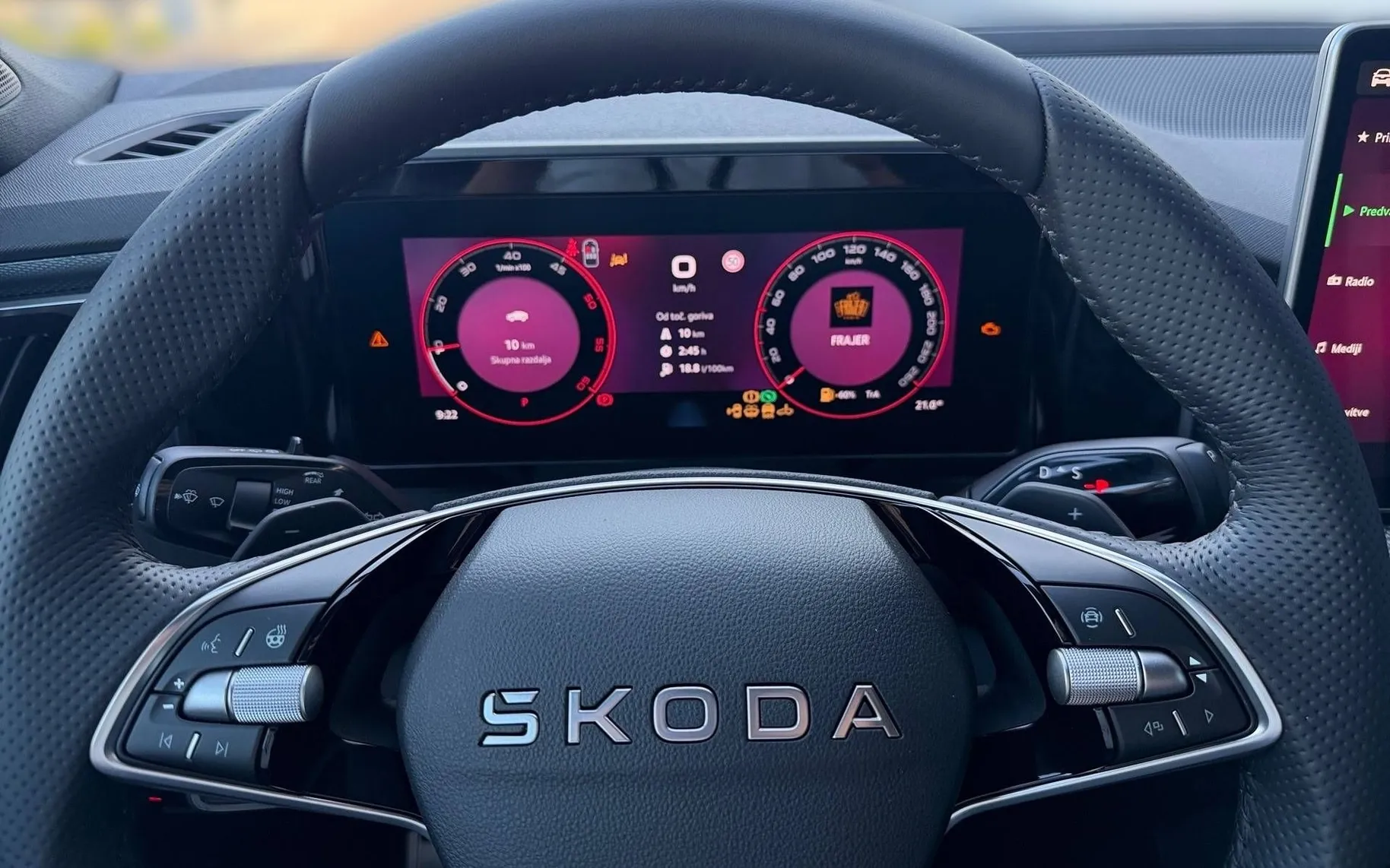 Notranja slika - Škoda Kodiaq - 4x4 2.0 TDI Sportline DSG... - 8
