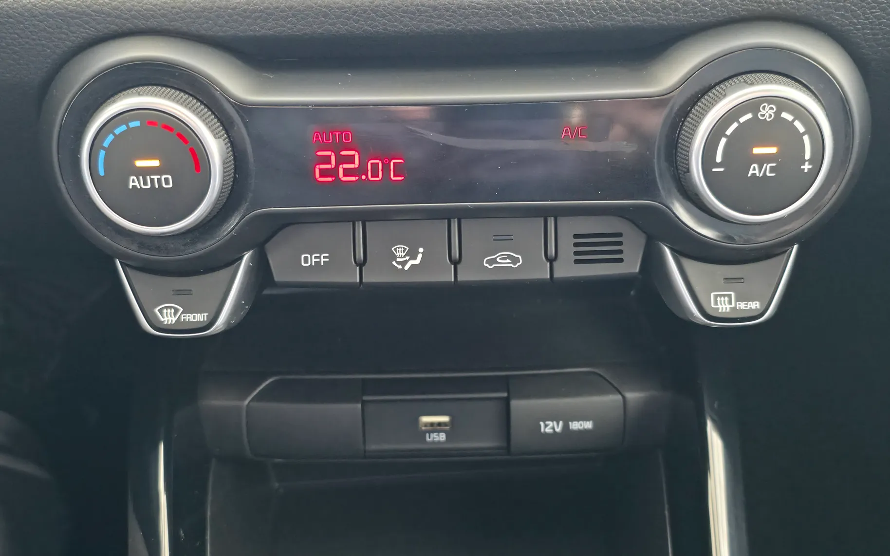Zunanja slika - KIA Stonic - 1.0 T-GDi 73.3 kW(100 KM) LX Urban DCT - 5