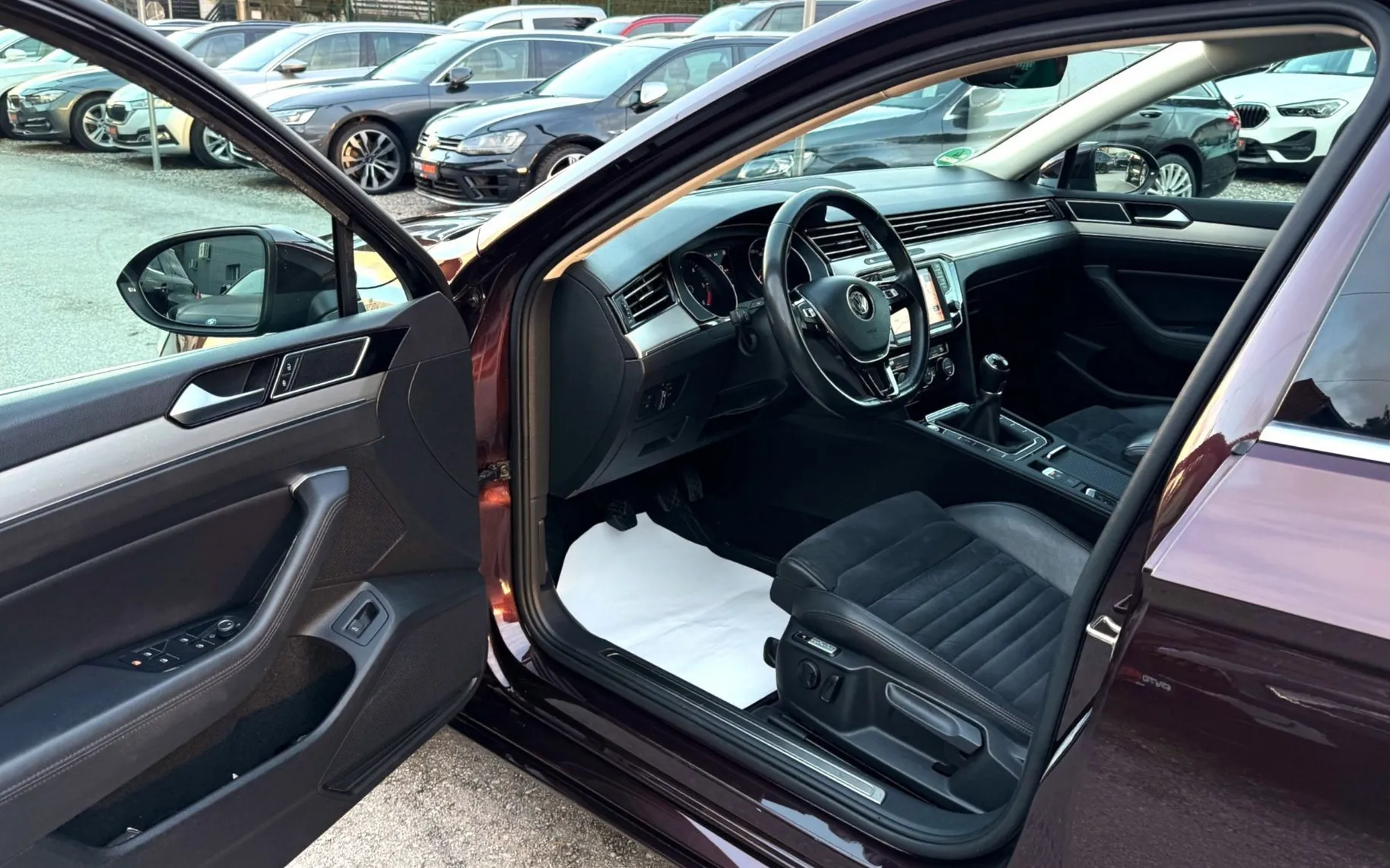 Zunanja slika - Volkswagen Passat - Variant 2.0 TDI BMT Highline LED NAVI USNJE KEYLESS ALU17 - 14